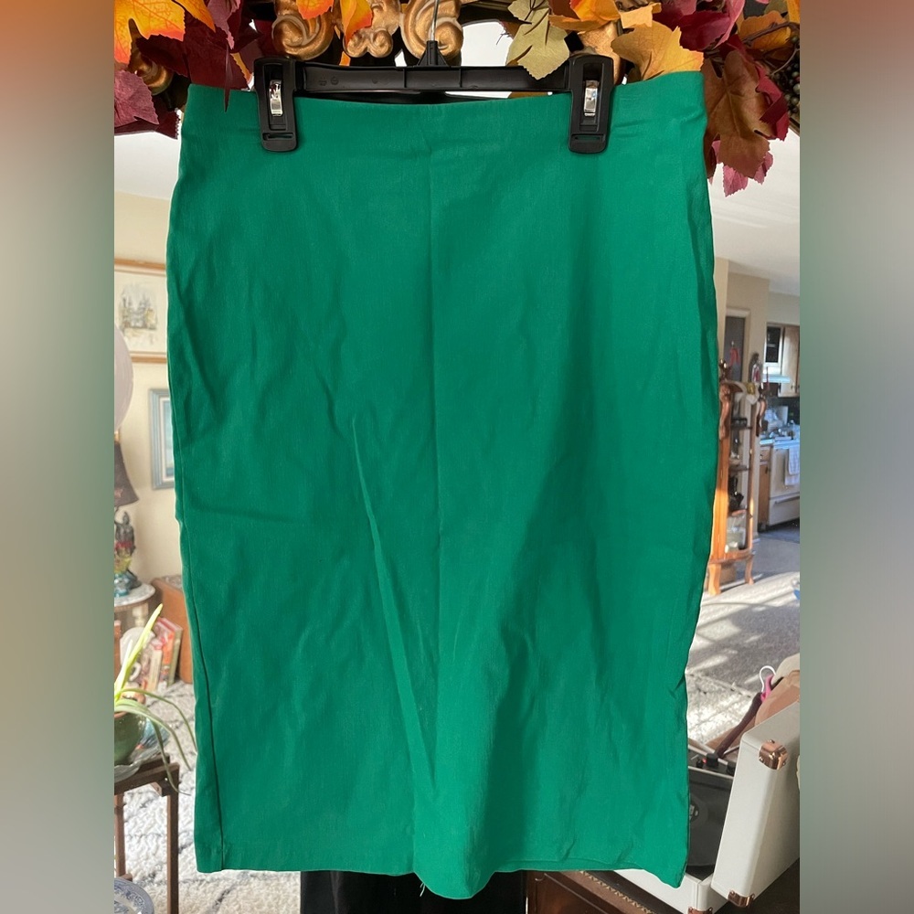 Linda Matthews Green Pencil Skirt
